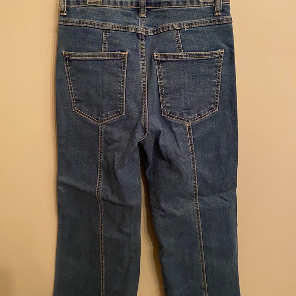Gianni Bini Crop Jeans - Picture 3 of 3